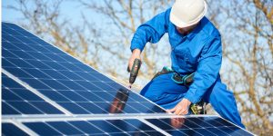 Installation Maintenance Panneaux Solaires Photovoltaïques à Perigny-la-Rose